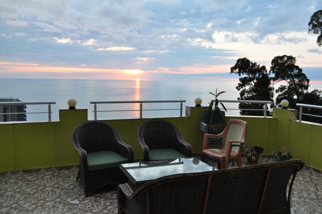 Akhmed Guest House Kvariati Esterno foto
